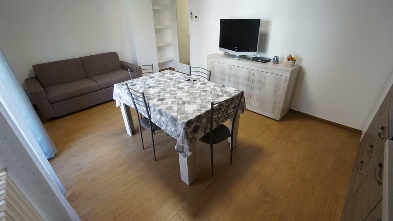 Residenza Topazio ซัน เบเนเดตโต เดล ตรอนโต ภายนอก รูปภาพ