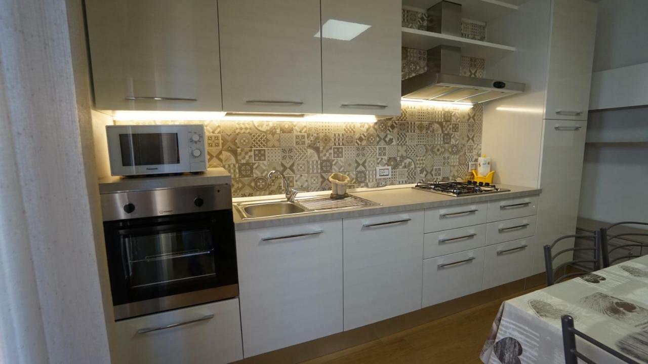 Residenza Topazio ซัน เบเนเดตโต เดล ตรอนโต ภายนอก รูปภาพ