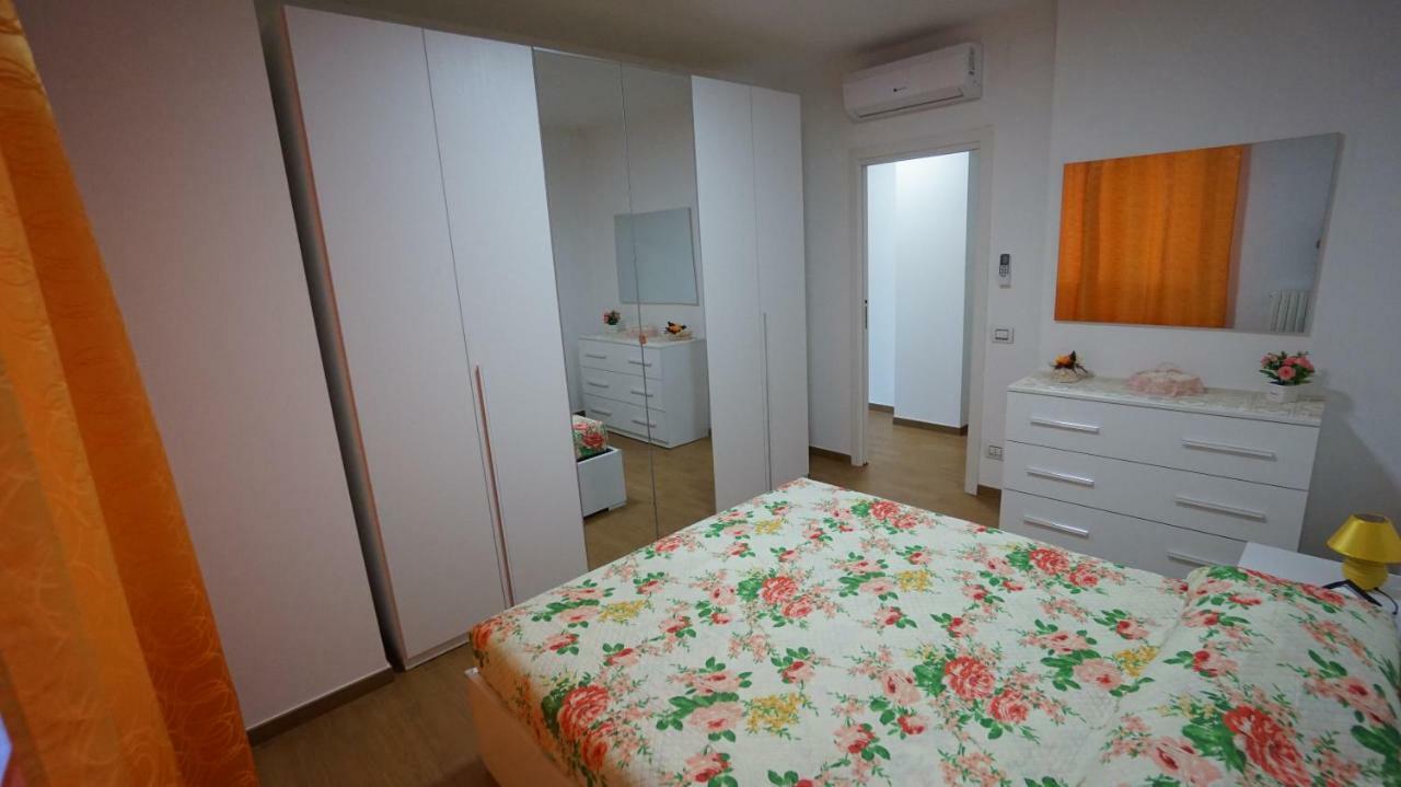 Residenza Topazio ซัน เบเนเดตโต เดล ตรอนโต ภายนอก รูปภาพ