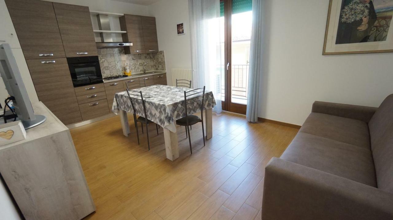 Residenza Topazio ซัน เบเนเดตโต เดล ตรอนโต ภายนอก รูปภาพ