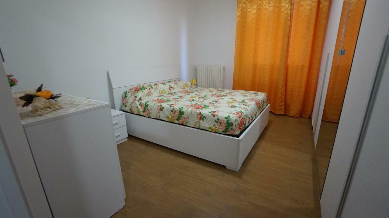 Residenza Topazio ซัน เบเนเดตโต เดล ตรอนโต ภายนอก รูปภาพ